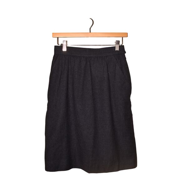 SAINT LAURENT $1800 Rive Gauche Navy Wool Pencil Skirt Made In France FR 40 US 8 - Picture 1 of 3